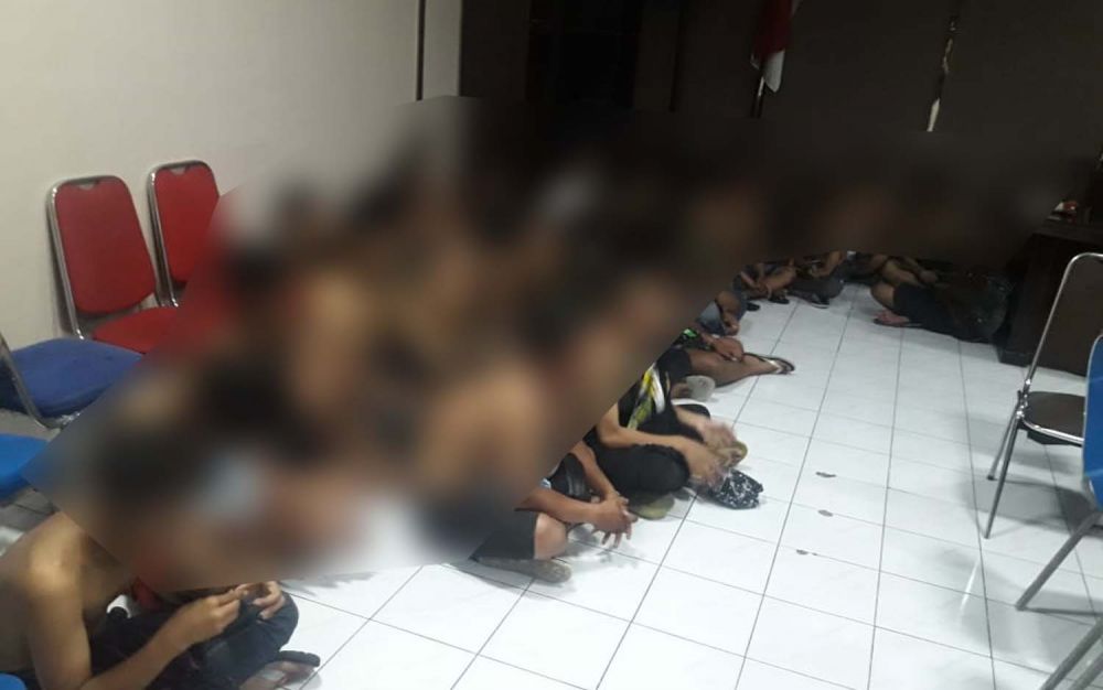 36 orang yang diduga lempari kereta api diamankan di Mapolrestabes Surabaya