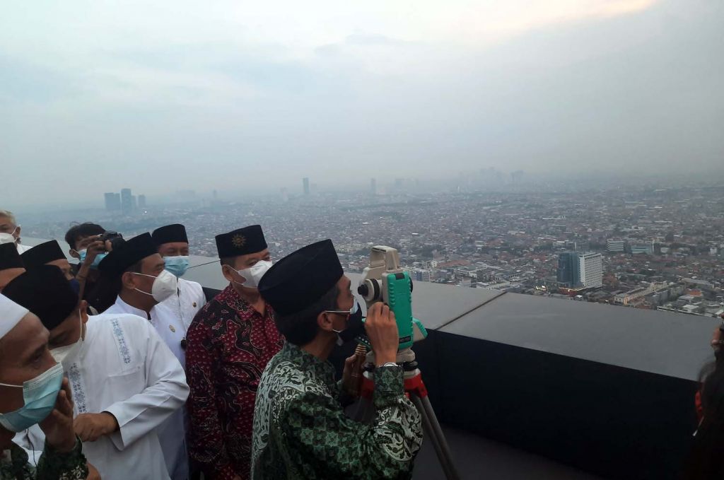 Rukyatul Hilal di lantai 55 One Icon Residence, Jalan Tunjungan, Surabaya