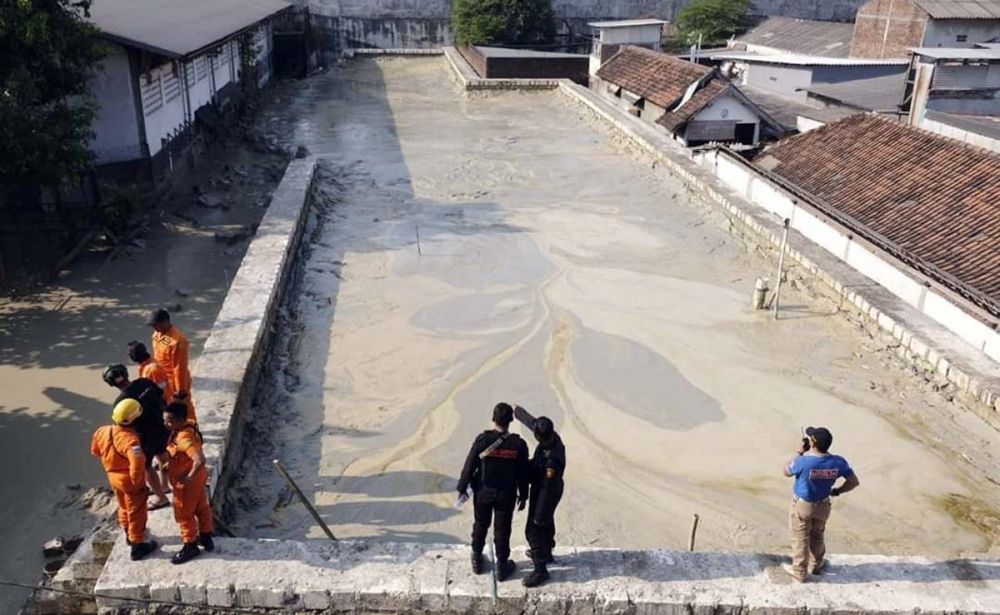 Sebelum Tertimbun Lumpur Proyek di Surabaya, Korban Tertimpa Tembok