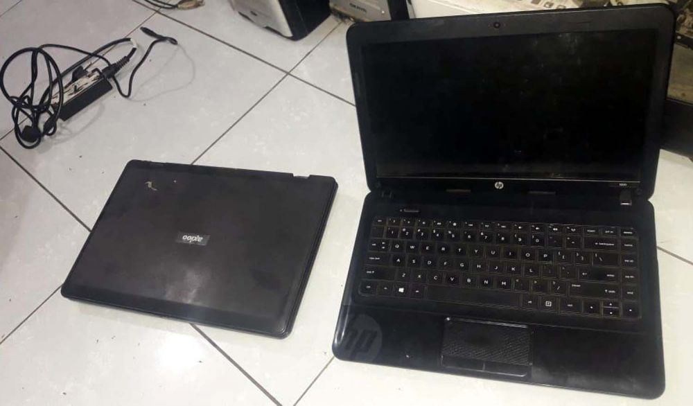 Laptop hasil curian yang disita dari rumah pelaku Nur Hosyim