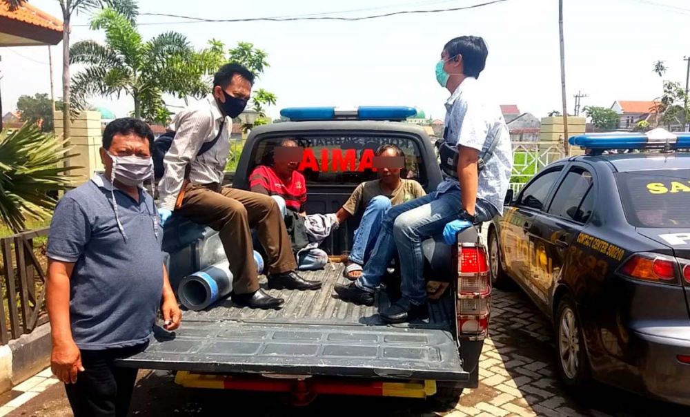 Dua pencuri asal Surabaya dan Sidoarjo yang dihajar warga Pasuruan diamankan polisi
