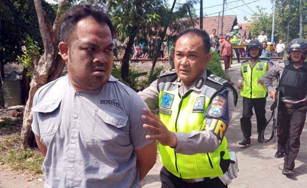 Sempat Kabur dan Melawan, Pencuri Mobil di Surabaya Ditangkap