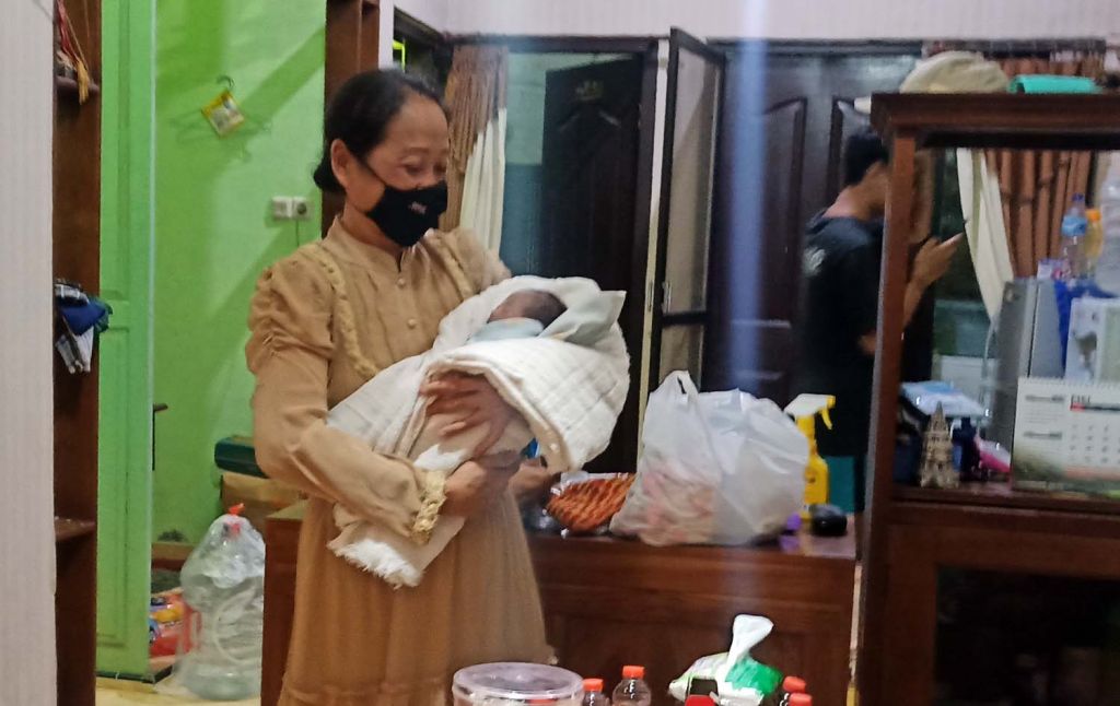 Bayi perempuan yang ditemukan dekat masjid di Ponorogo