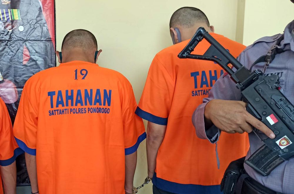 Dua tersangka pengeroyokan diamankan di Mapolres Ponorogo
