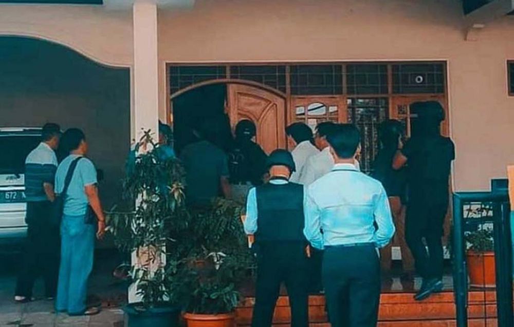 Tim Densus 88 Tangkap Tiga Orang Terduga Teroris di Blitar