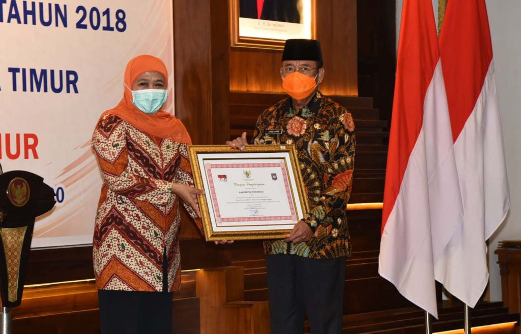 Sandang Status Kinerja Sangat Tinggi, Ponorogo Terima Penghargaan LPPD