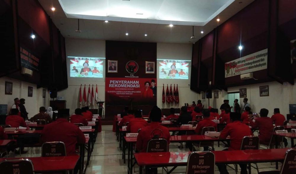 Suasana Kantor DPD PDIP Jawa Timur saat pengumuman rekomendasi dari DPP