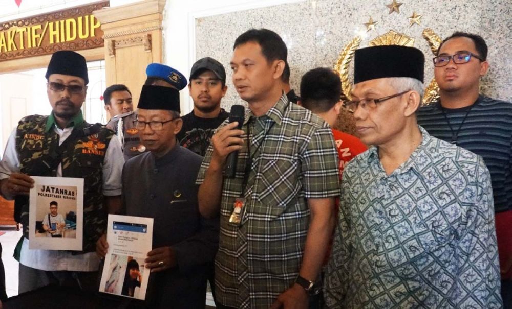 Cinta Ditolak, Pria ini Hina Agama Pakai Foto Mantan Pacar