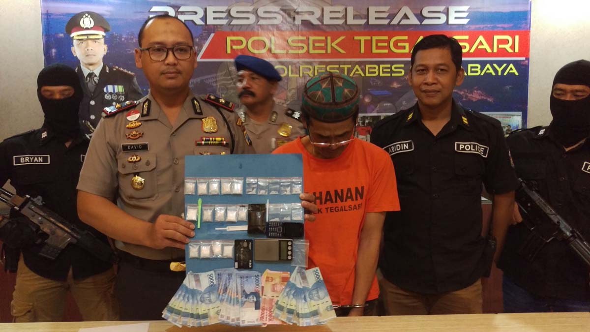 Penjual nasi campur yang ditangkap Polsek Tegalsari