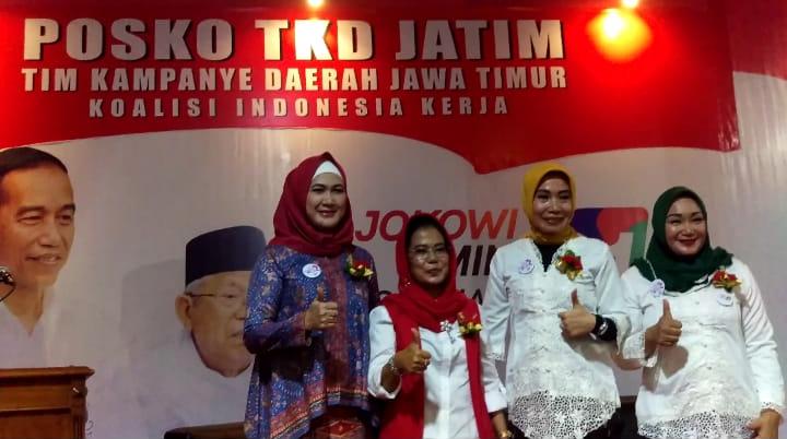 Deklarasi Perempuan Keren Jatim di Kantor TKD Jatim untuk Jokowi-Ma'ruf, Minggu (23/12/2018) malam
