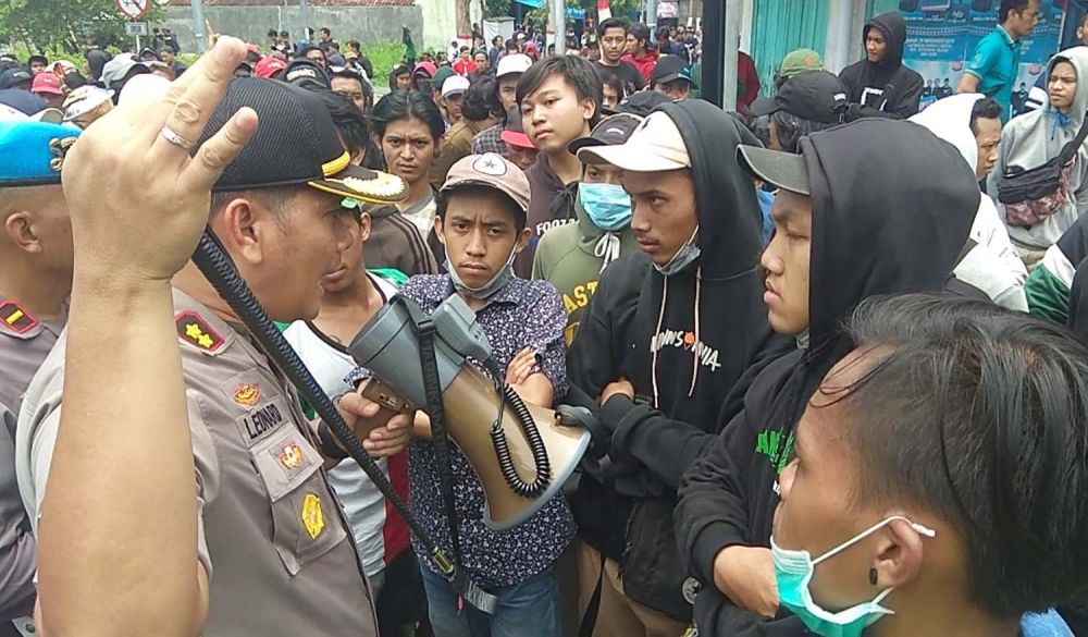 Kabar Hoaks Menyeruak Jelang Laga Persebaya Vs Arema FC di Kota Blitar