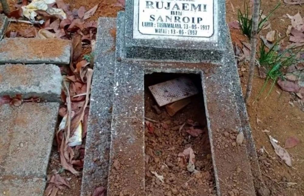 Perusakan makam di Tasikmalaya, Jawa Barat
