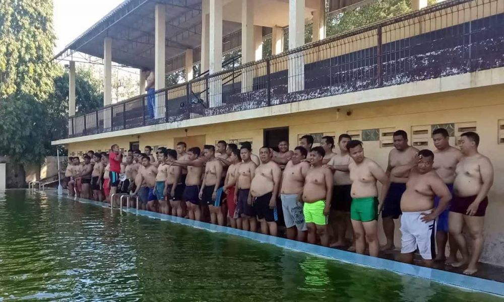 Polisi polisi gendut diajak membakar lemak di SPN Mojokerto