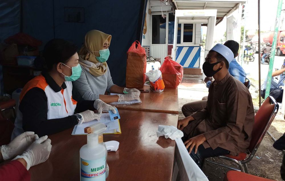 Suasana salah satu pos pantau Covid-19 di Ponorogo