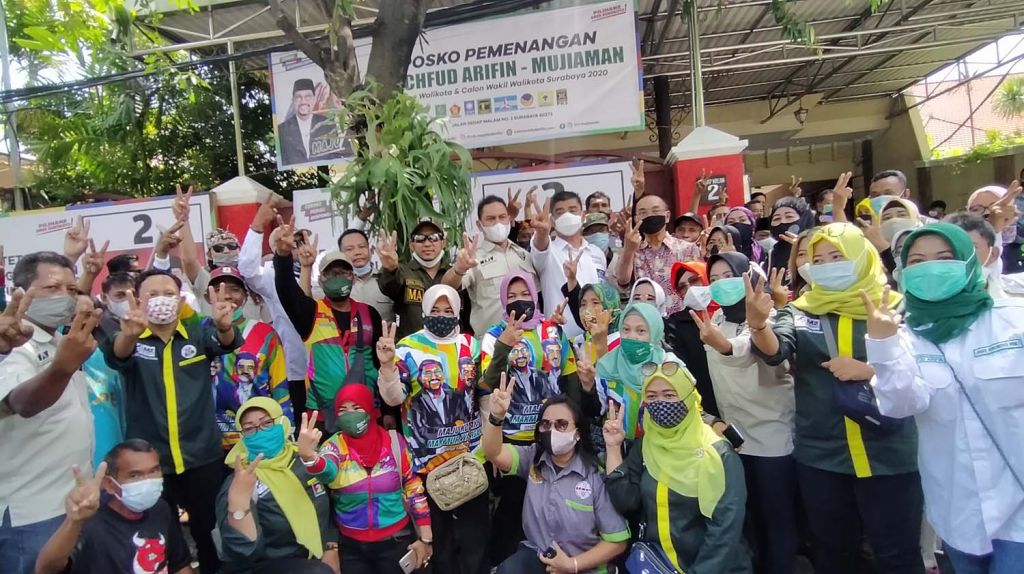 Peresmian Posko Pemenangan MAJU yang berada di samping rumah dinas Wali Kota Risma