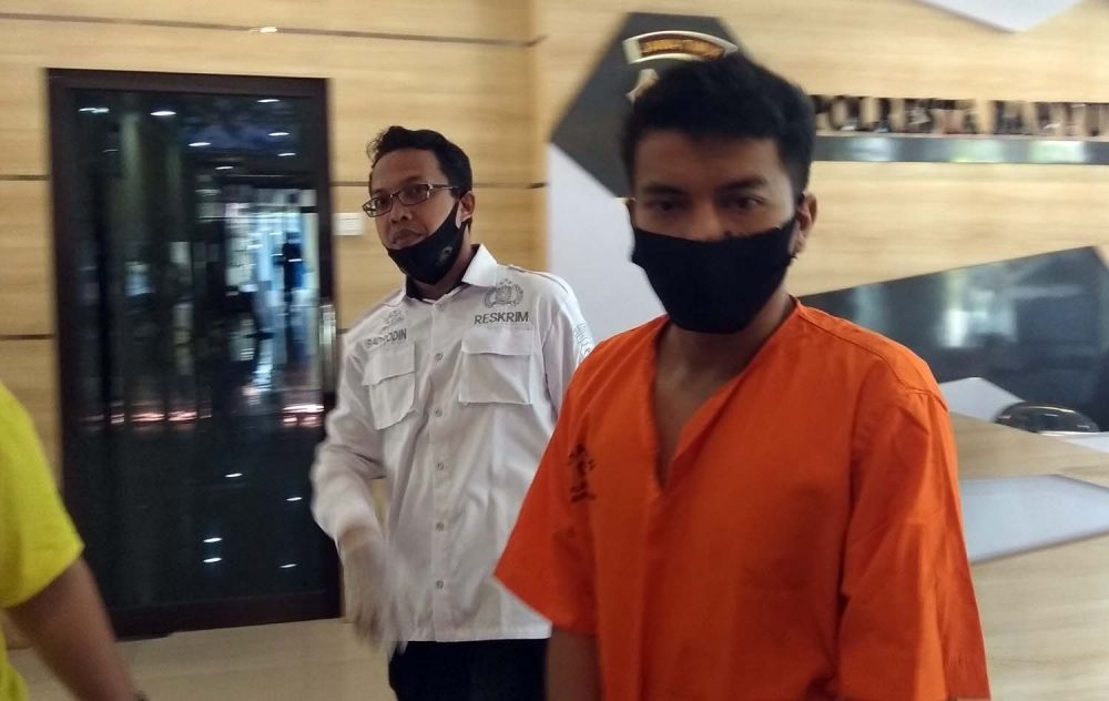 Usai Berkencan, Pemuda ini Gondol HP Tante-tante yang Dipesannya