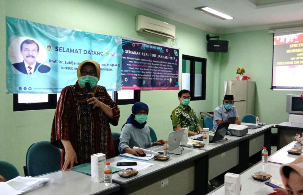 Dirut RSUD Ibnu Sina Gresik, dr Endang Puspitowati