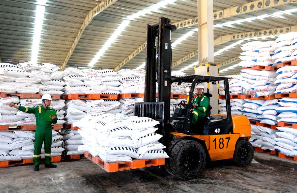 Distribusi Pupuk Bersubsidi di Jatim Tak Terganggu PSBB Cegah Covid-19