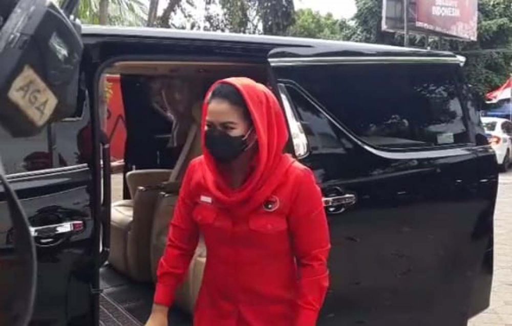 Puti Guntur Soekarno saat tiba di Kantor DPD PDIP Jatim (Foto-foto: Istimewa)