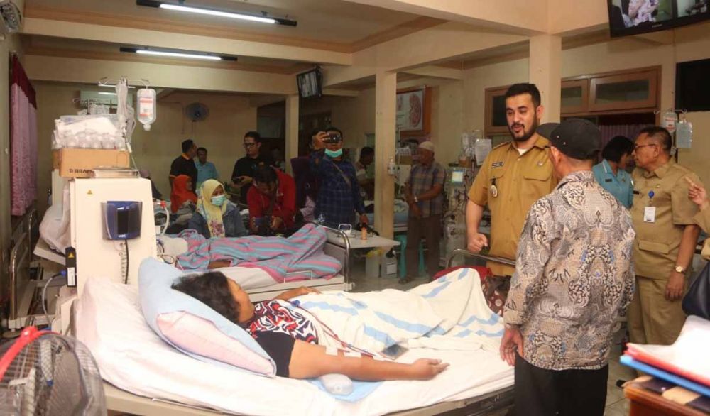 Wali Kota Probolinggo, Hadi Zainal Abidin saat sidak ke RSUD dr Mohammad Saleh