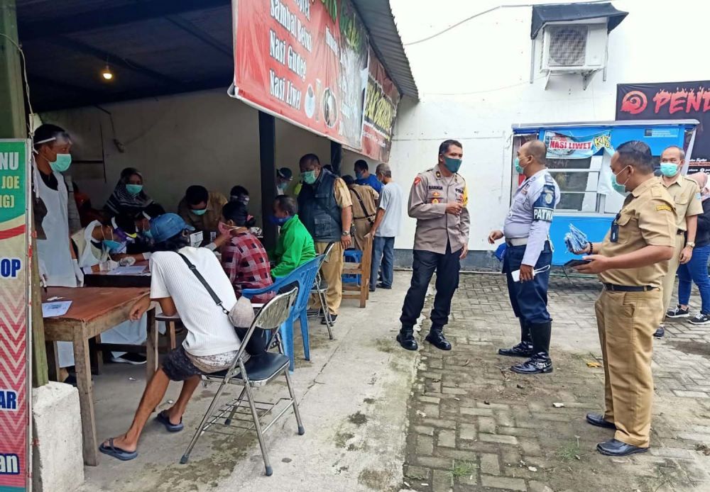 Rapid test massal di Ponorogo