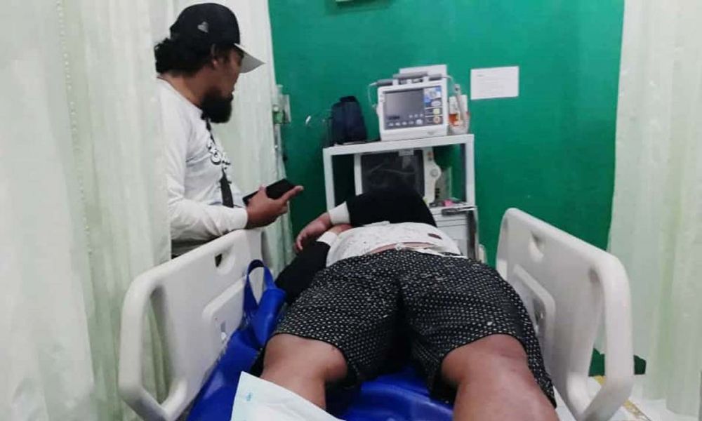 Eko, residivis pencurian mendapat perawatan di rumah sakit setelah ditembak Tim Satreskrim Polres Ponorogo