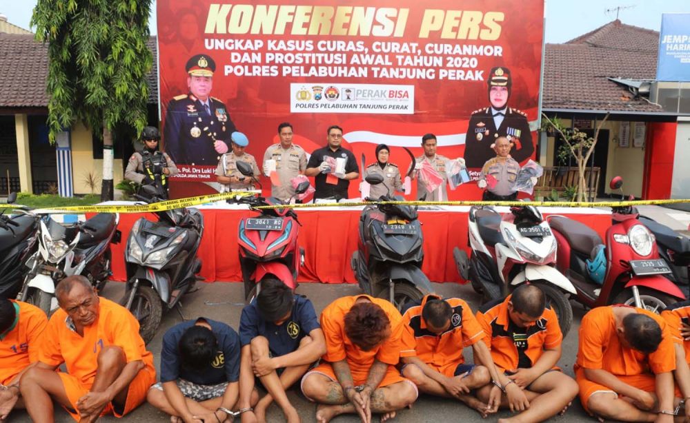 13 Penjahat yang Beraksi di Wilayah Pelabuhan Tanjung Perak Diringkus