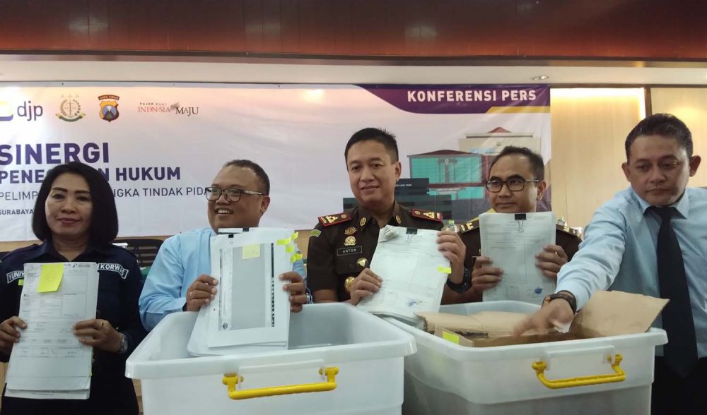 Ungkap kasus penggelapan pajak dilimpahkan ke Kejari Surabaya