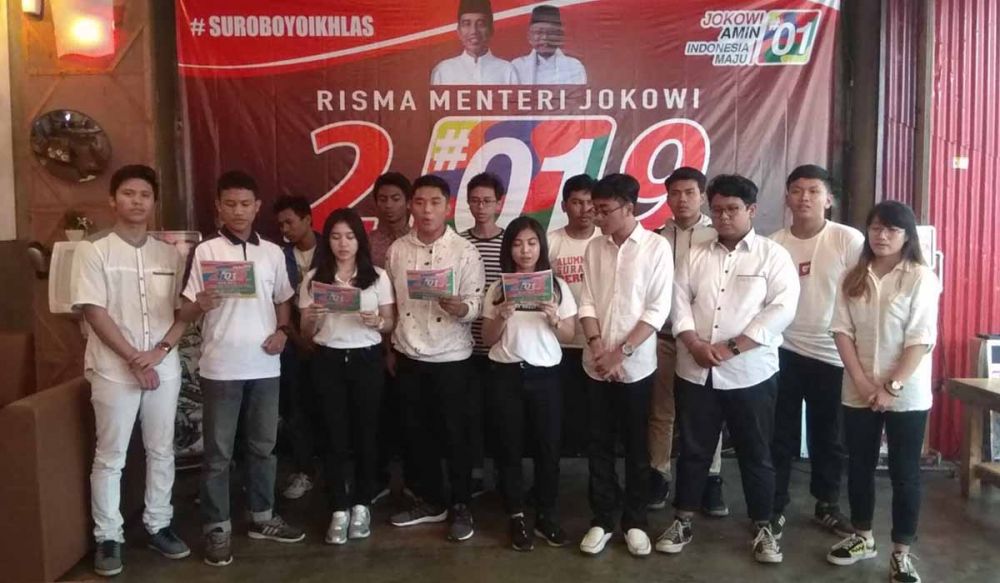 Gerakan #SuroboyoIkhlas deklarasikan Risma Menteri Jokowi di Sutos, Surabaya