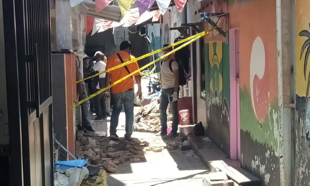 Satu Warga yang Meninggal Akibat Rumah Ambruk di Surabaya itu Seorang Ibu