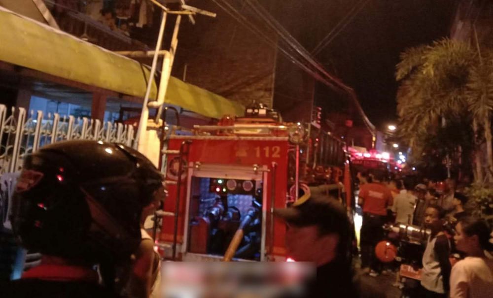 Sebuah Rumah di Surabaya Hangus Terbakar, Diduga Sengaja Dibakar