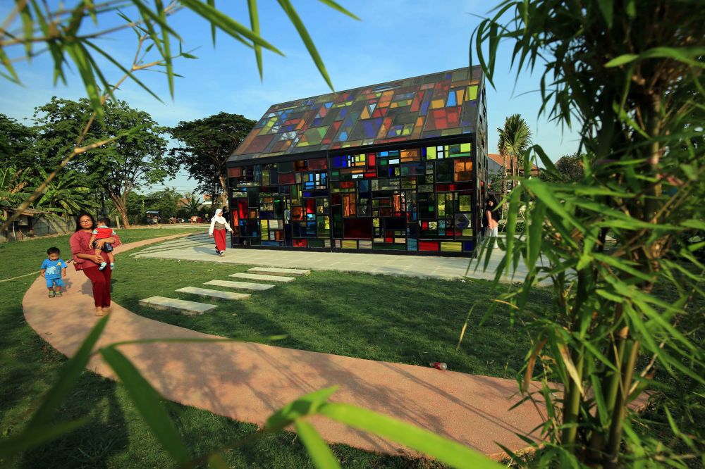 Rumah Mozaik menjadi daya tarik utama Taman Mozaik di Surabaya