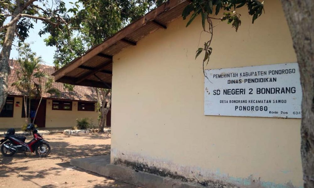 Kondisi SDN 2 Bondrang, Ponorogo yang tutup