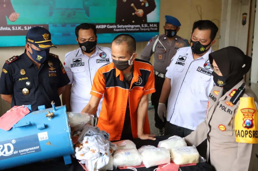 Penyelundupan sabu dalam kompresor digagalkan polisi dan Bea Cukai