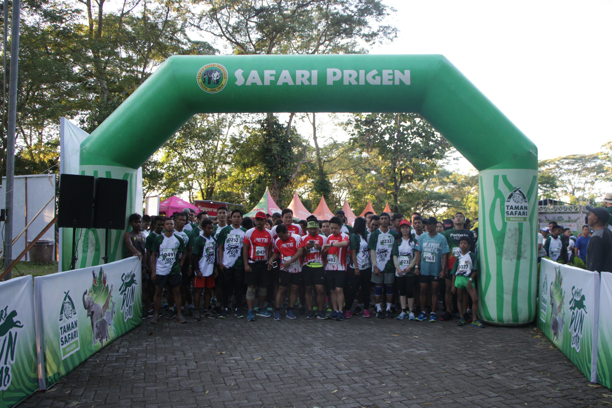 Peserta Safari Run 2018 bersiap di garis start