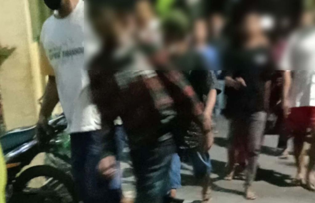 Disuruh Beli Bensin Lalu Bablas Ngopi, Pria ini Malah Dihajar Teman Sendiri