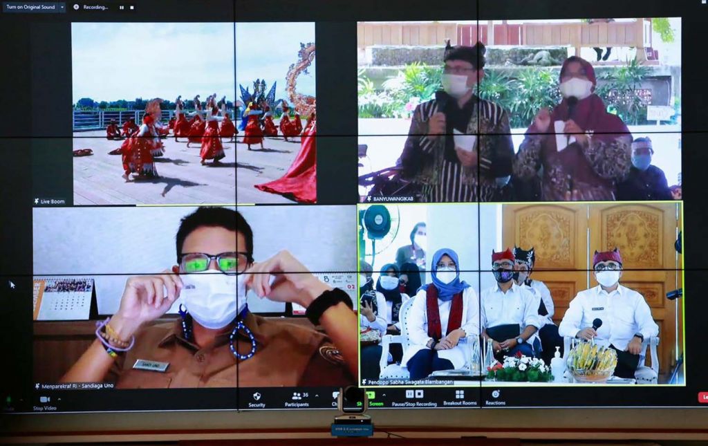 Menparekraf Sandiaga Uno membuka Banyuwangi Festival 2021