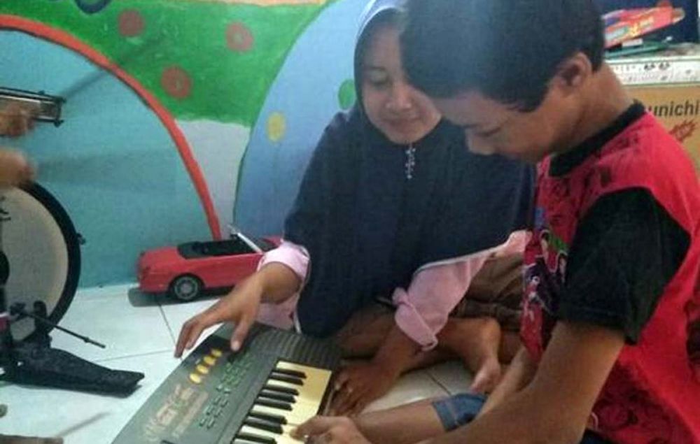 Aktivitas belajar anak difabel di Yayasan Sanggar Al Ikhlas, Gresik