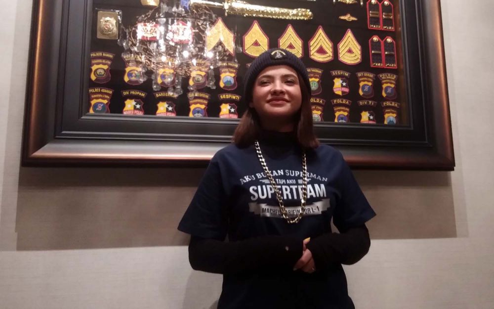 Penyanyi Lagu Lathi, Sara Fajira