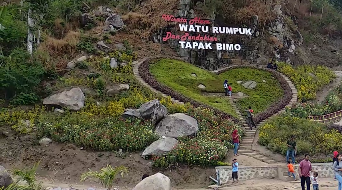 Menikmati Wisata Watu Rumpuk, Batu Bertumpuk dengan Aneka Spot Selfie