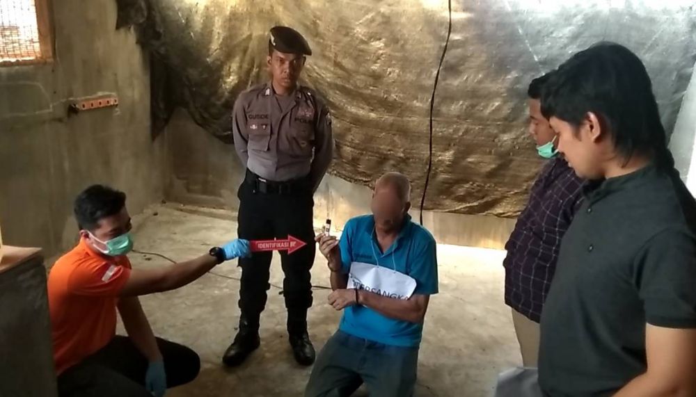 Rekonstruksi pembunuhan yang dilakukan bule asal Belanda, Hendrik Tibboel