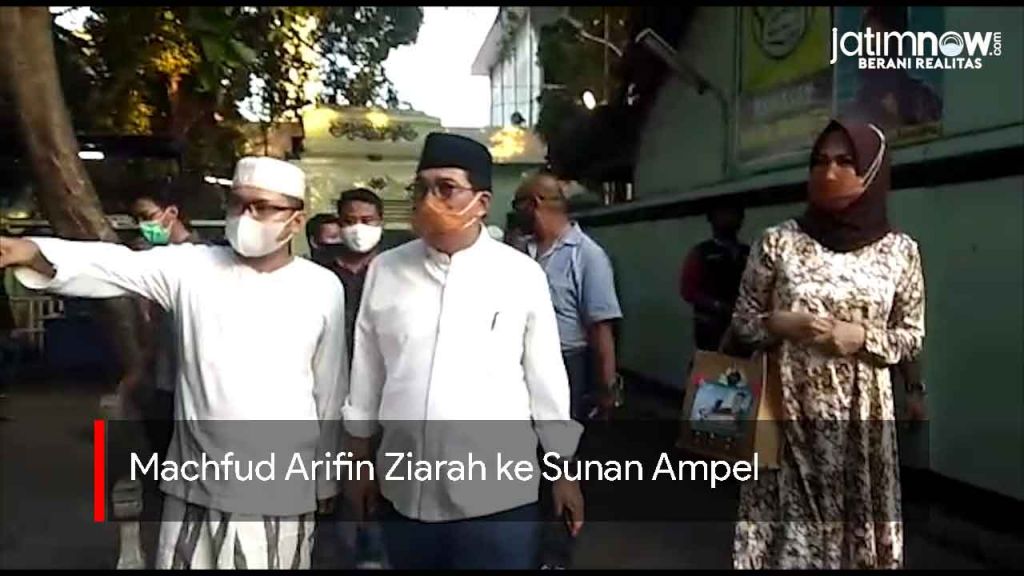 Video: Machfud Arifin Ziarah ke Makam Sunan Ampel