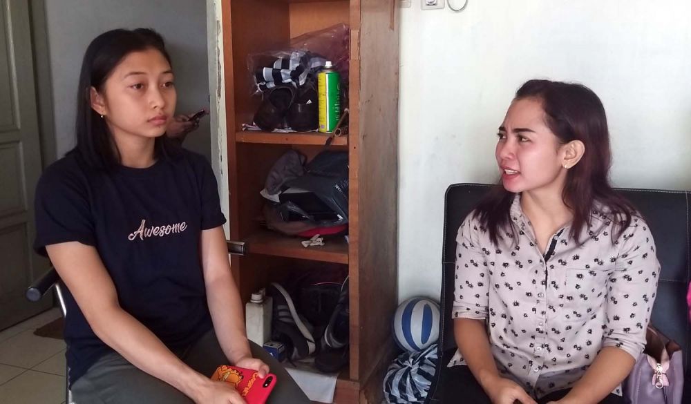 Shalva Avrila Sania (kiri) saat ditemui di rumah di  Kelurahan Lirboyo, Kota Kediri