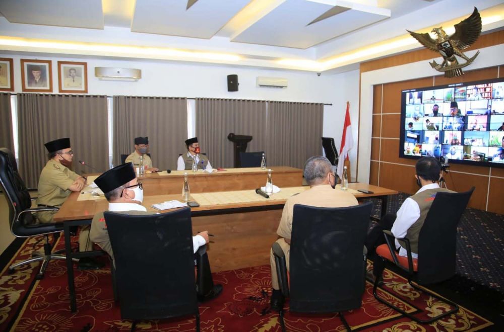 Bupati Anas Sharing Strategi New Normal Pariwisata Banyuwangi