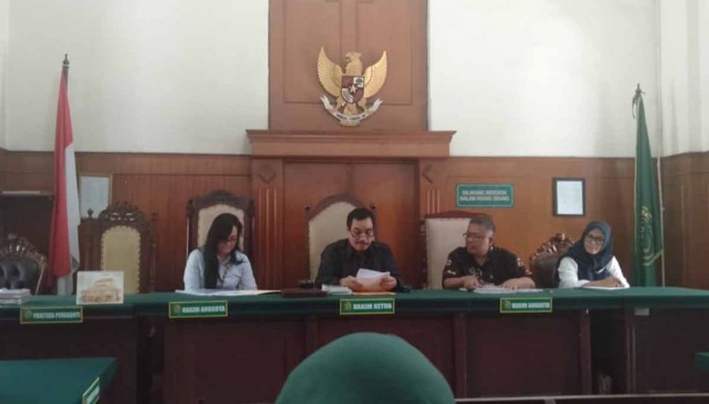 Sidang Pengadilan Niaga KSU Arta Srikandi Banyuwangi di PN Surabaya, Selasa (23/4/2019)