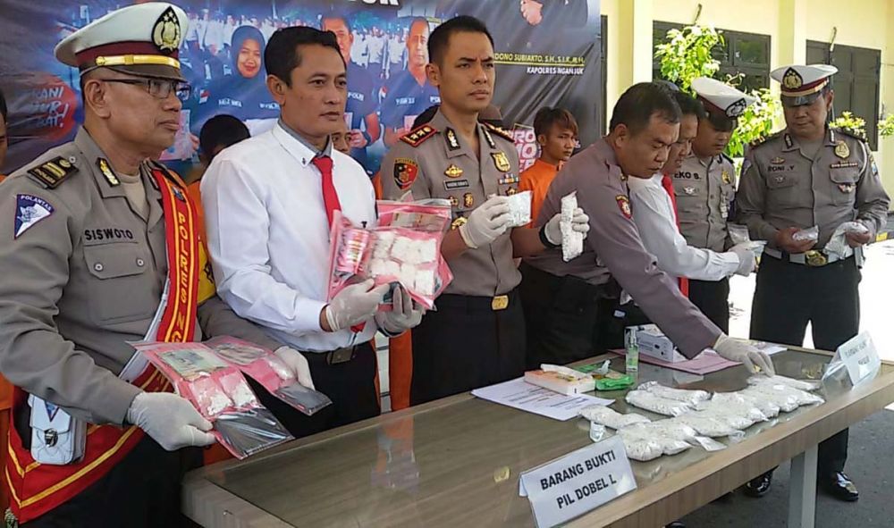 Pelanggar Lalu Lintas Ditangkap, Sindikat Pengedar Pil Koplo Dibongkar