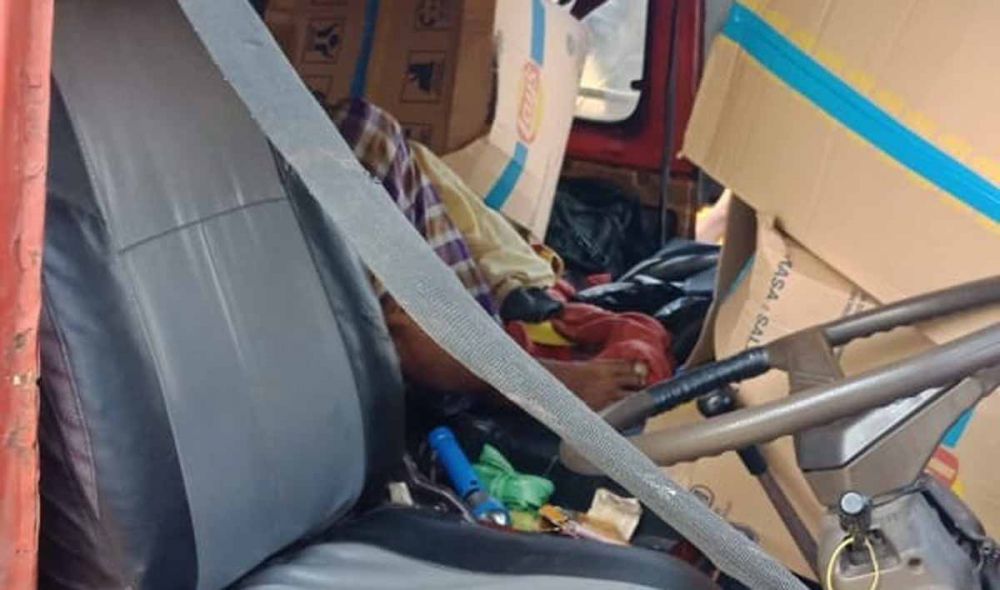 Jasad sopir truk tewas di dalam kabin di Jombang