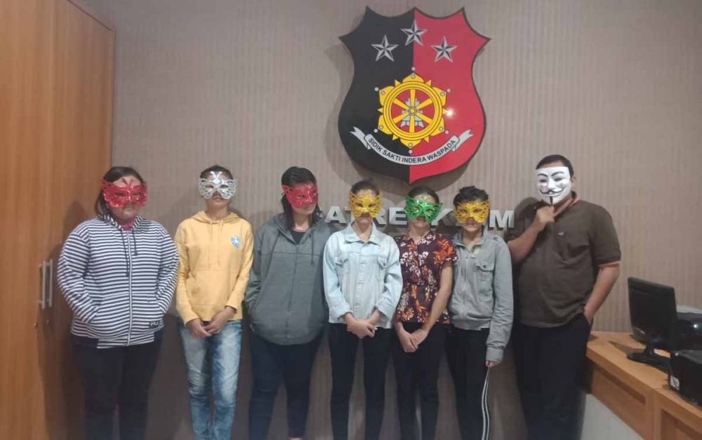 Pijat Plus-plus di Apartemen Digerebek, 6 Cewek Terapis Diamankan