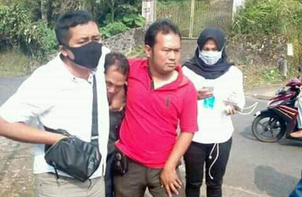 Bersembunyi di Hutan, Suami Penganiaya Istri dan Anak Tiri Diringkus