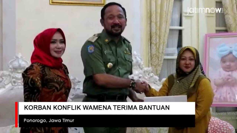 Video: Korban Konflik Wamena Terima Bantuan